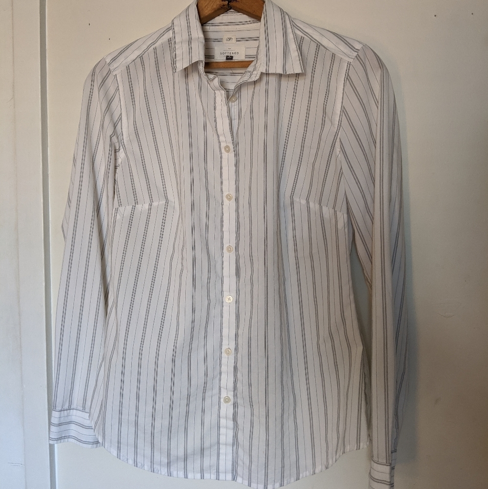 2 FOR $30 ✨ women's stripey button up